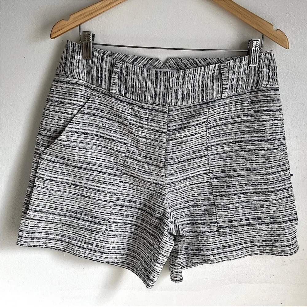 ✨ Adam Lippes Casual Tweed Shorts - Size 8 ✨